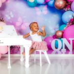 IPHE’S colourful cake smash