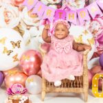 Flowers and butterflies for Melo’s cake smash